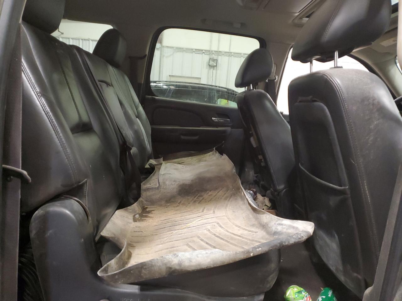 2011 Chevrolet Suburban VIN 1GNSKJE32BR211217 Copart auction photo, burn - interior damage thumbnail 11