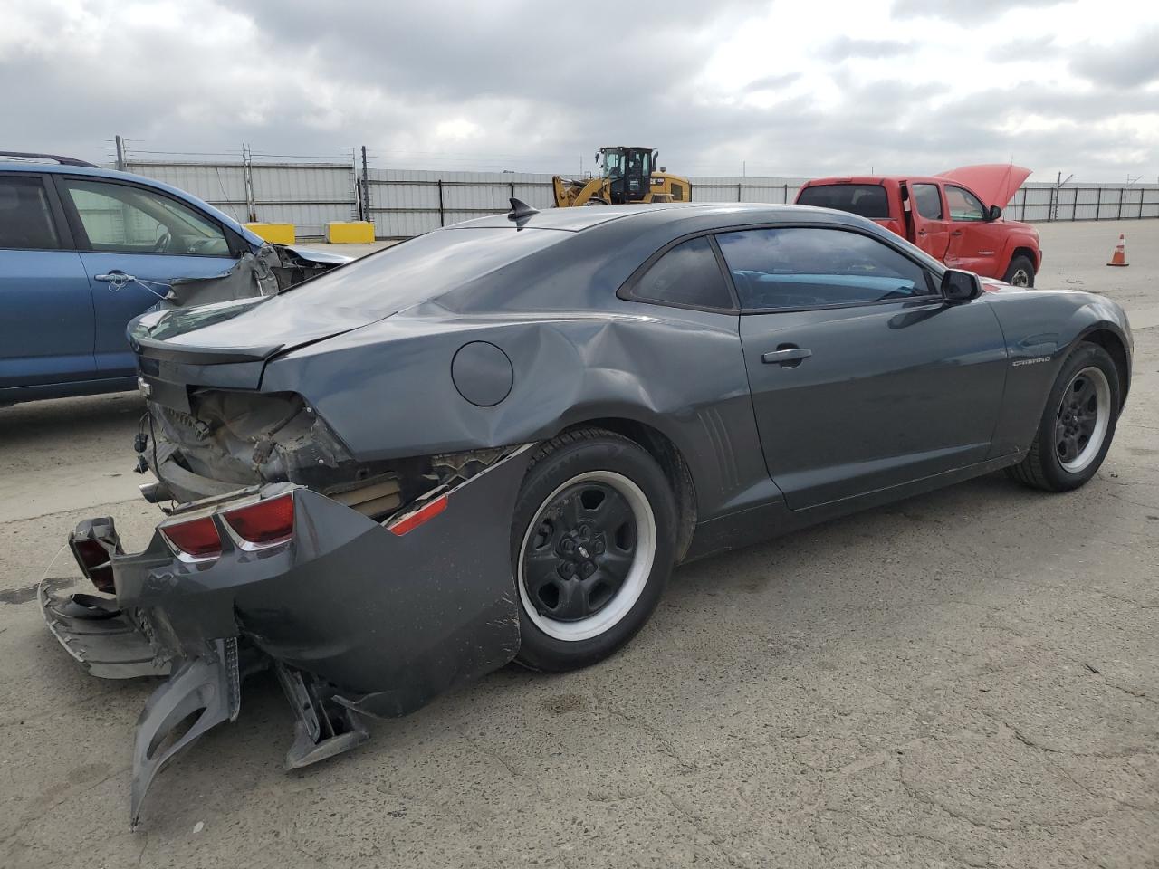 2013 Chevrolet Camaro VIN 2G1FA1E30D9240380 Copart auction photo, rear end damage thumbnail 3