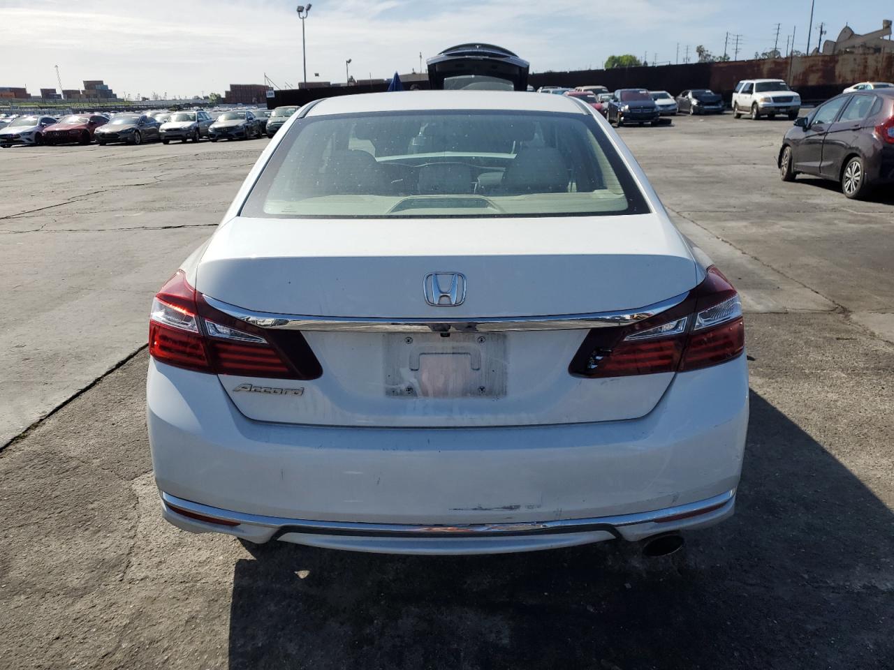 2017 Honda Accord VIN 1HGCR2F38HA241943 Copart auction photo, front end / rear end damage thumbnail 6