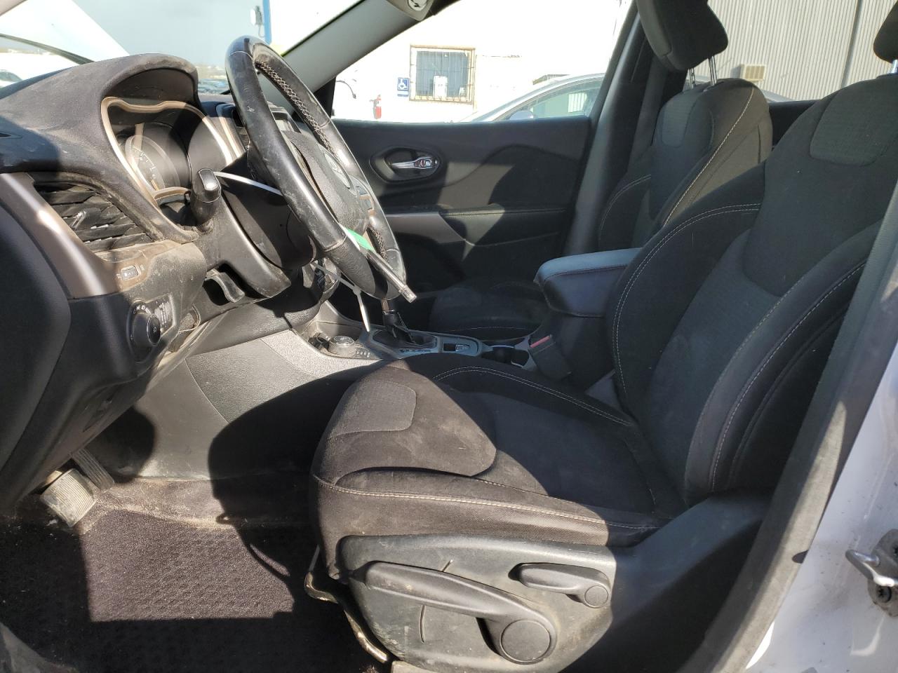 2017 Jeep Grand Cherokee VIN 1C4PJMCB9HW638112 Copart auction photo, side / front end damage thumbnail 7