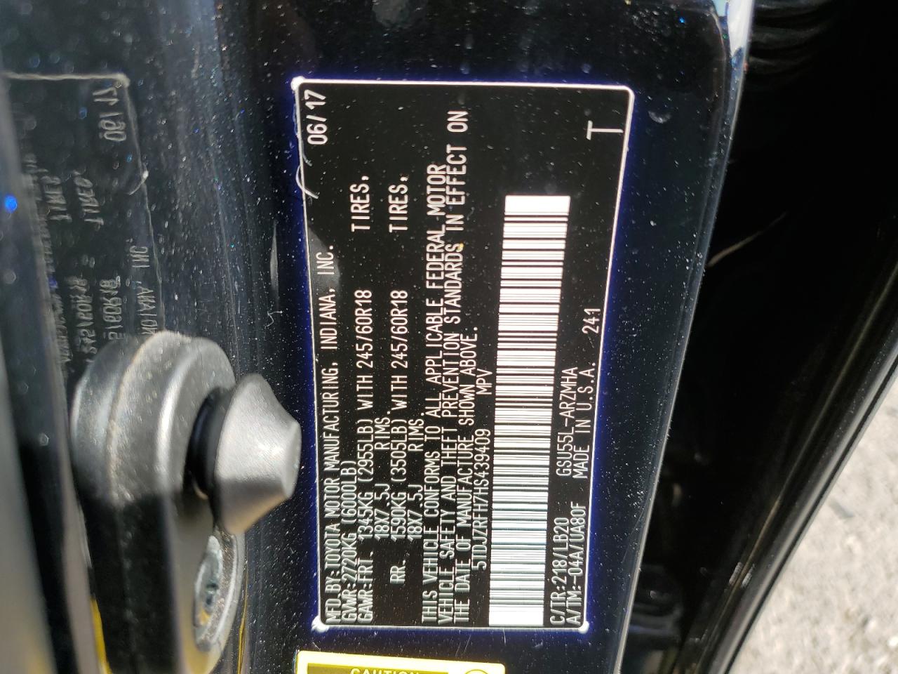 2017 Toyota Highlander VIN 5TDJZRFH7HS439409 Copart auction photo, front end / side damage thumbnail 15