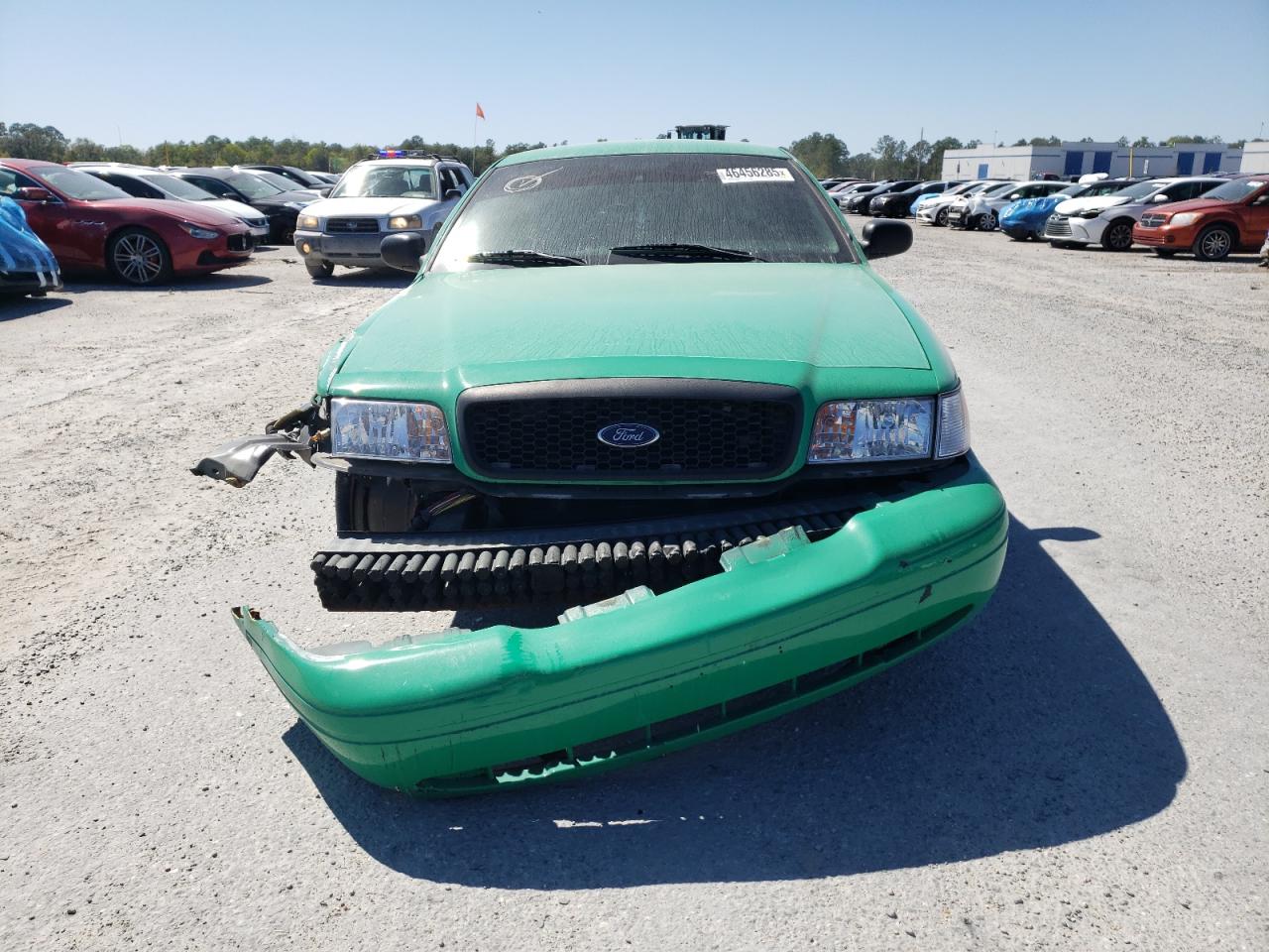 2010 Ford Crown Victoria VIN 2FABP7BV0AX125384 Copart auction photo, front end / minor dent/scratches damage thumbnail 5