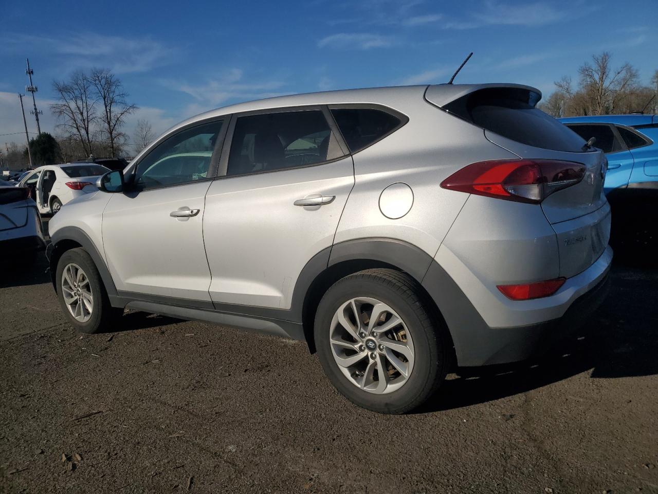 2017 Hyundai Tucson VIN KM8J23A46HU543466 Copart auction photo, all over damage thumbnail 2