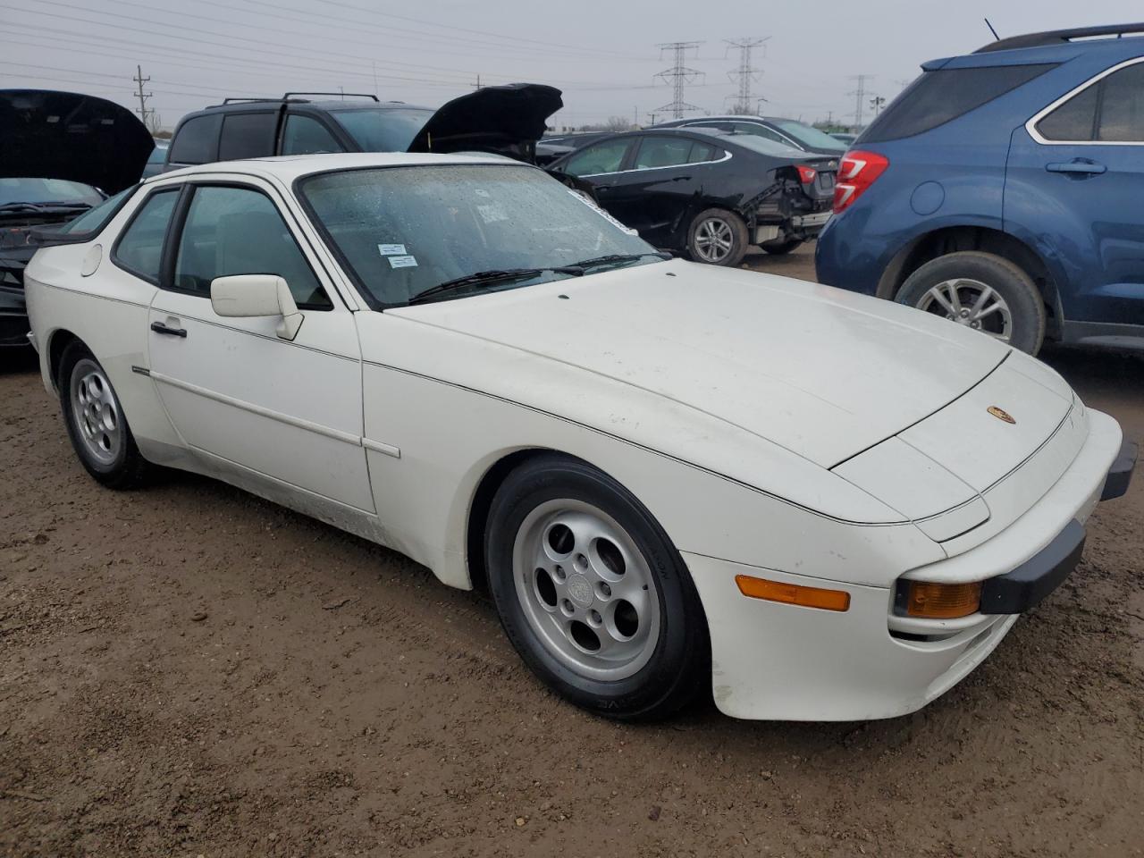 1987 Porsche 944 VIN WP0AB0948HN477584 Copart auction photo, mechanical / minor dent/scratches damage thumbnail 4
