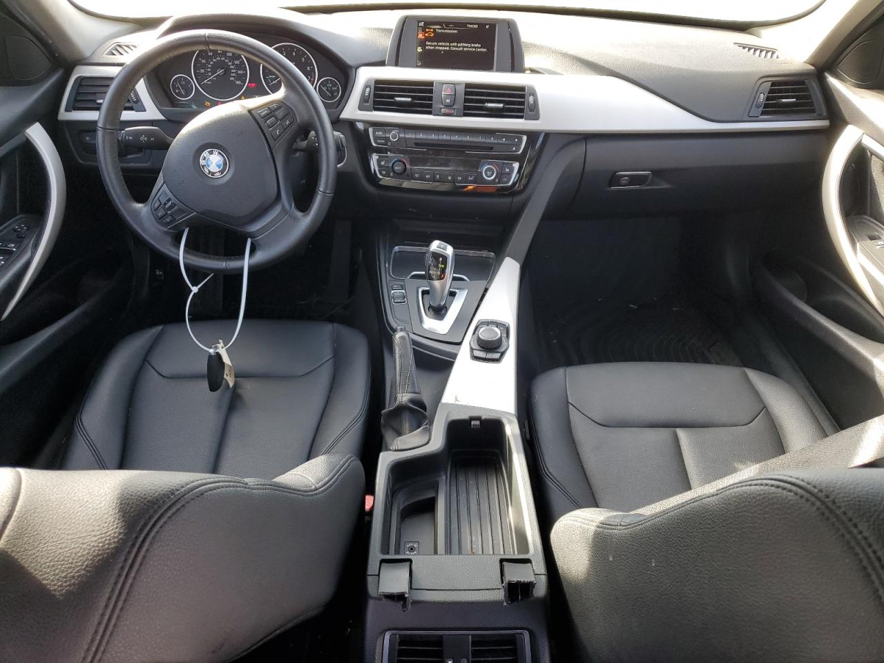 2016 BMW 3er VIN WBA8E1G53GNU10149 Copart auction photo, minor dent/scratches damage thumbnail 8