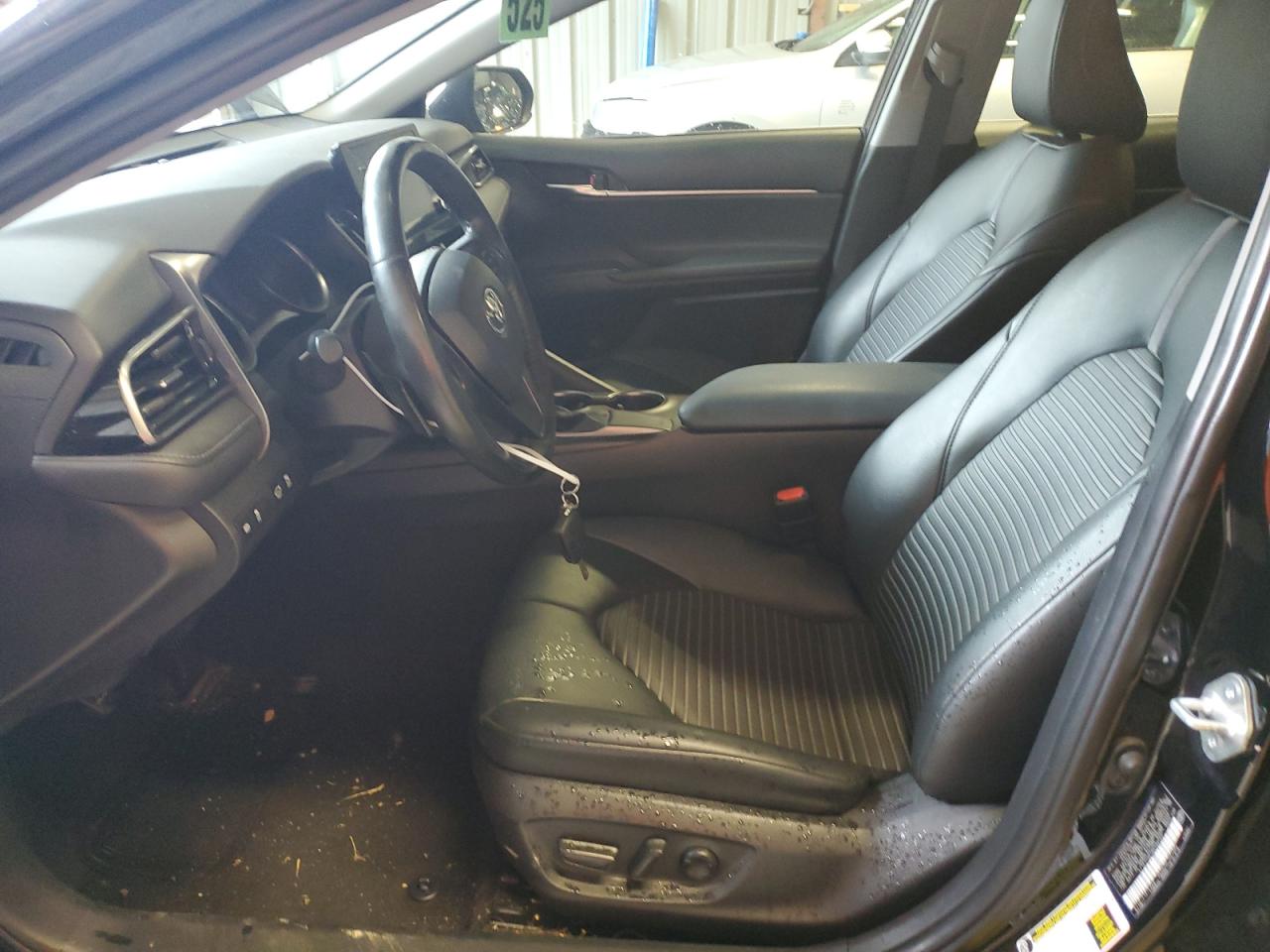 2021 Toyota Camry VIN 4T1G11AK7MU488763 Copart auction photo, front end damage thumbnail 7