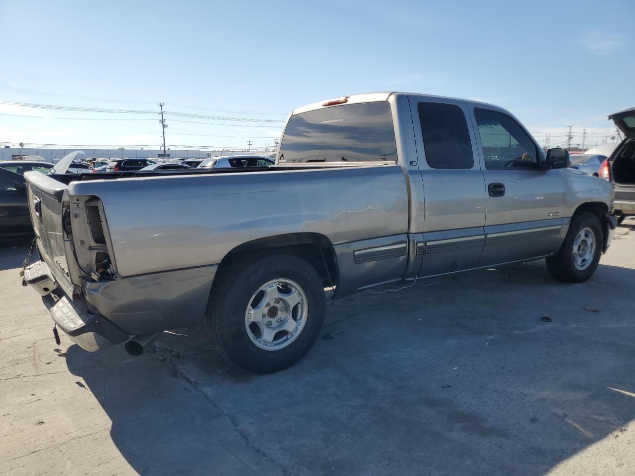 2000 Chevrolet Silverado VIN 2GCEC19T8Y1195541 Copart auction photo, rear end damage thumbnail 3