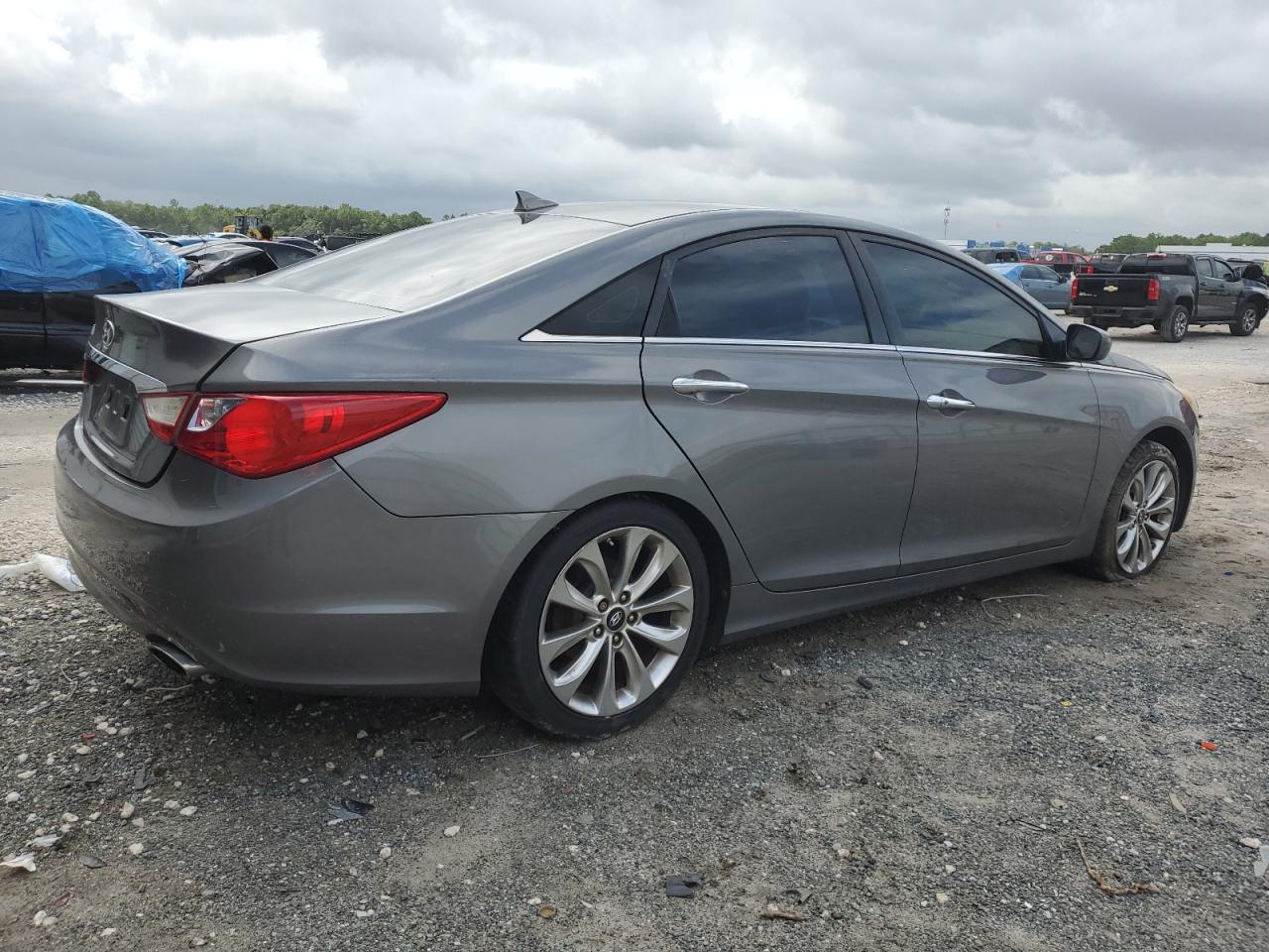 2013 Hyundai Sonata VIN 5NPEC4AC5DH577290 Copart auction photo, all over damage thumbnail 3
