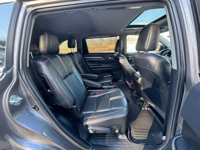 2019 Toyota Highlander VIN 5TDJZRFH7KS702196 Copart auction photo, normal wear damage thumbnail 6