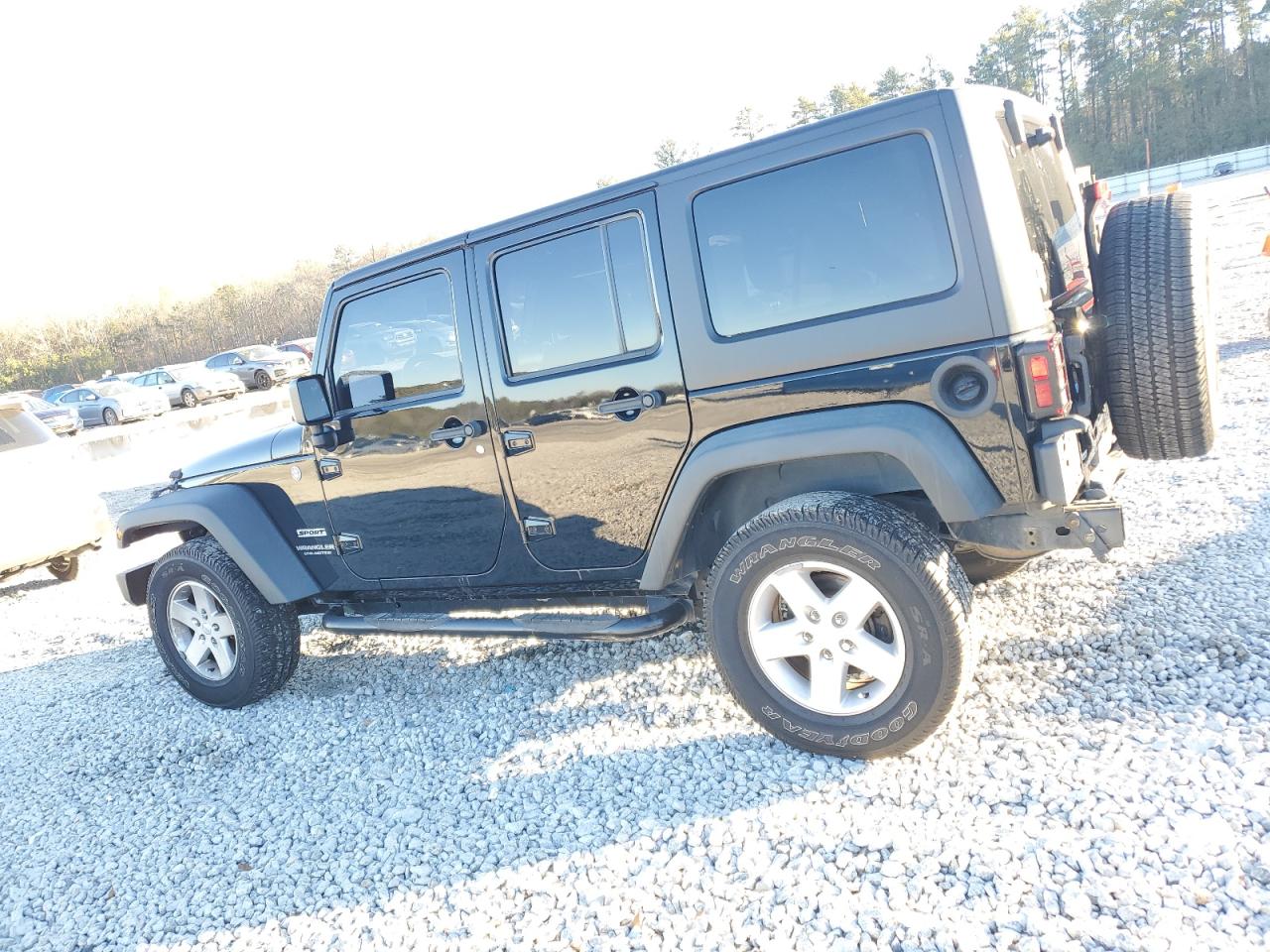 2014 Jeep Wrangler VIN 1C4BJWDG6EL176248 Copart auction photo, minor dent/scratches damage thumbnail 2