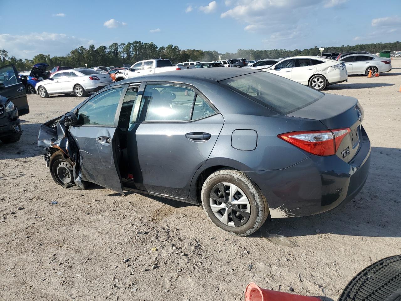 2016 Toyota Corolla VIN 5YFBURHE6GP461785 Copart auction photo, side damage thumbnail 2