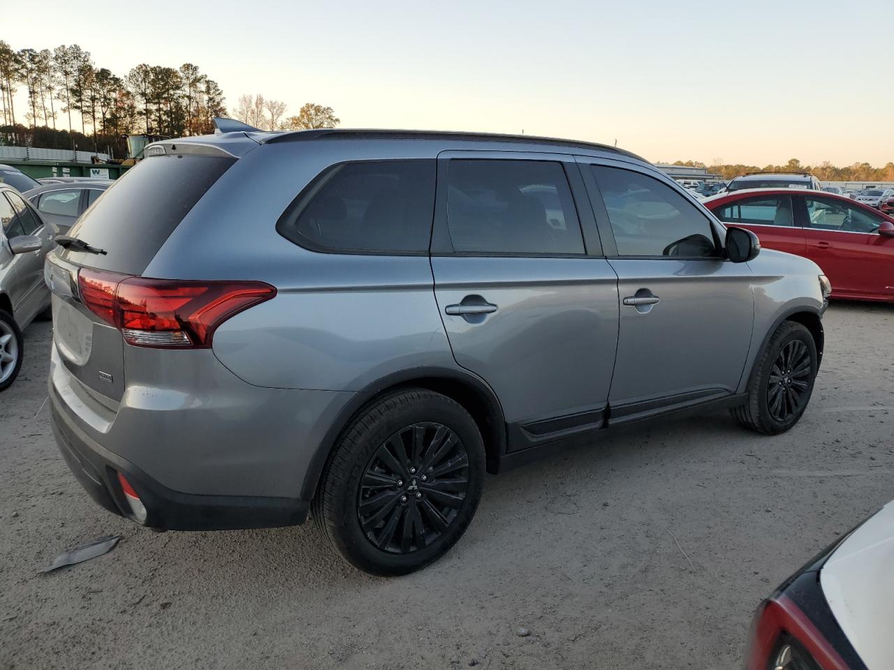 2020 Mitsubishi Outlander VIN JA4AD3A38LZ035219 Copart auction photo, front end damage thumbnail 3