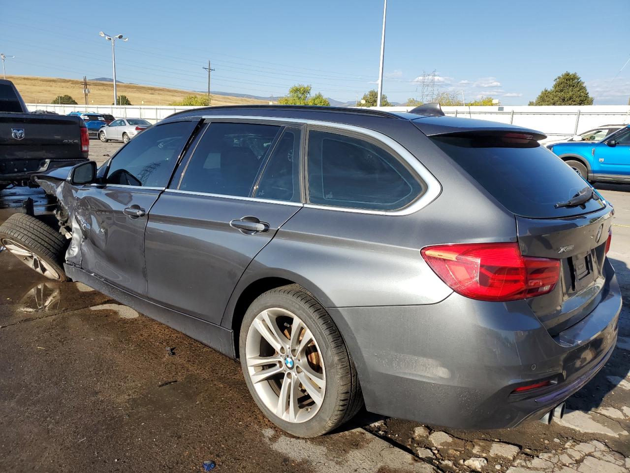 2016 BMW 3er VIN WBA8G5C59GK442905 Copart auction photo, front end damage thumbnail 2