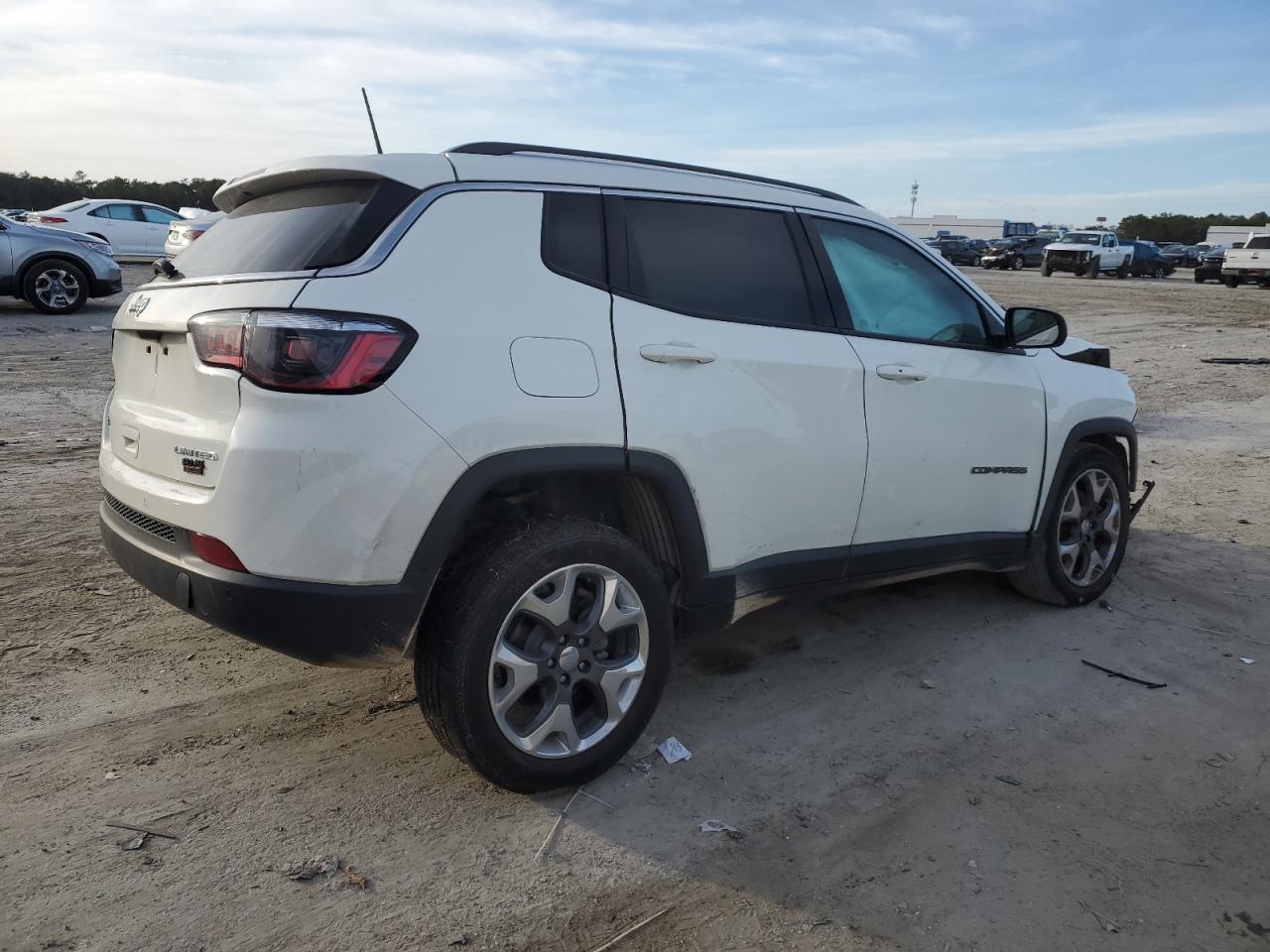 2021 Jeep Compass VIN 3C4NJDCB6MT528562 Copart auction photo, front end damage thumbnail 3