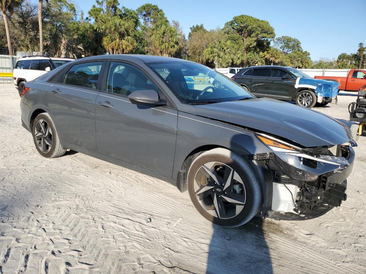 2023 Hyundai Elantra VIN KMHLS4AG6PU613832 Copart auction photo, front end / minor dent/scratches damage thumbnail 4