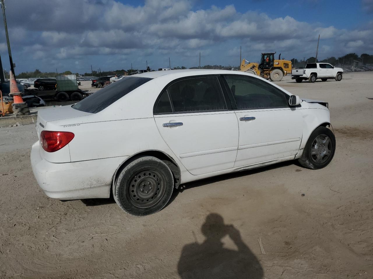 2007 Toyota Corolla VIN 2T1BR32E47C764989 Copart auction photo, front end / minor dent/scratches damage thumbnail 3