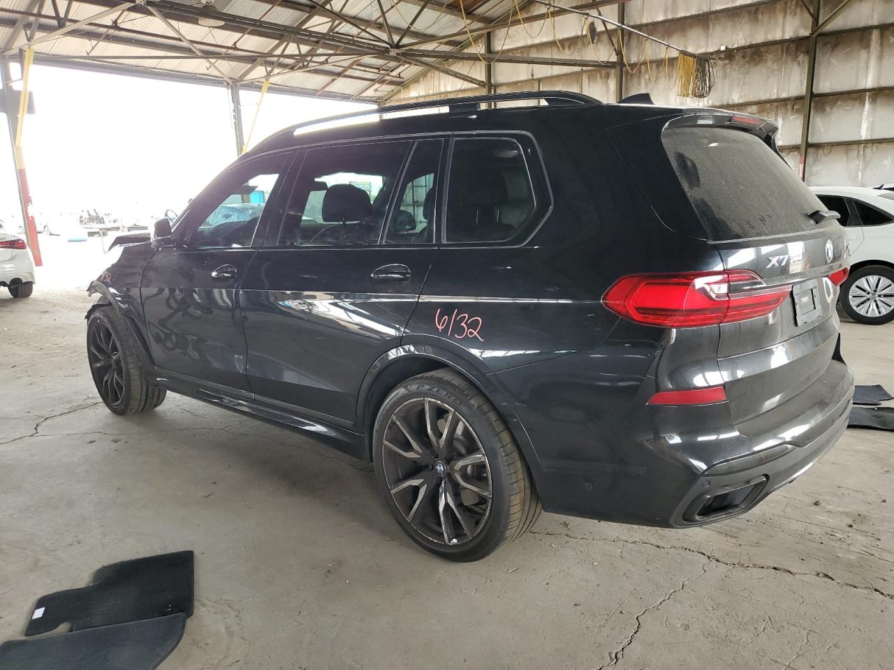 2021 BMW X7 VIN 5UXCW2C02M9D81386 Copart auction photo, front end damage thumbnail 2