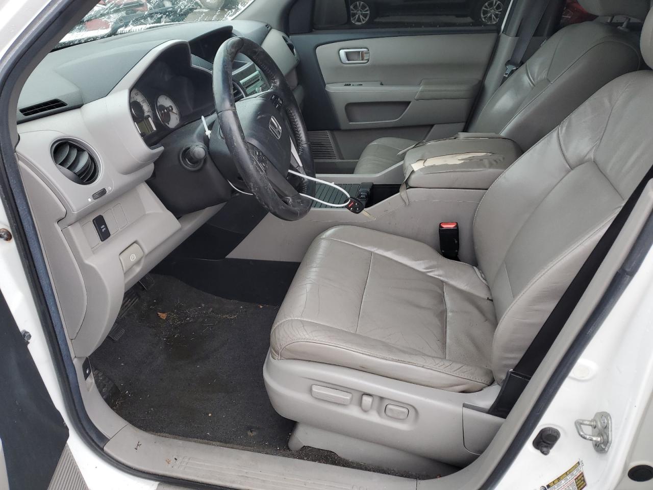 2011 Honda Pilot VIN 5FNYF4H55BB093403 Copart auction photo, front end / minor dent/scratches damage thumbnail 7