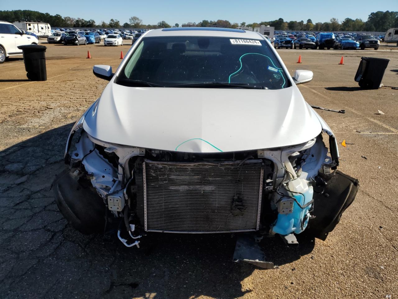 2019 Chevrolet Malibu VIN 1G1ZE5SX4KF173092 Copart auction photo, front end / minor dent/scratches damage thumbnail 5