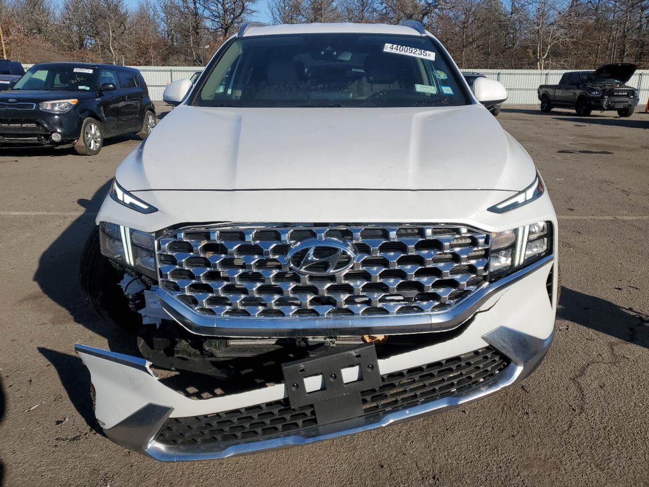 2022 Hyundai Santa Fe VIN 5NMS2DAJ7NH467988 Copart auction photo, front end / minor dent/scratches damage thumbnail 5
