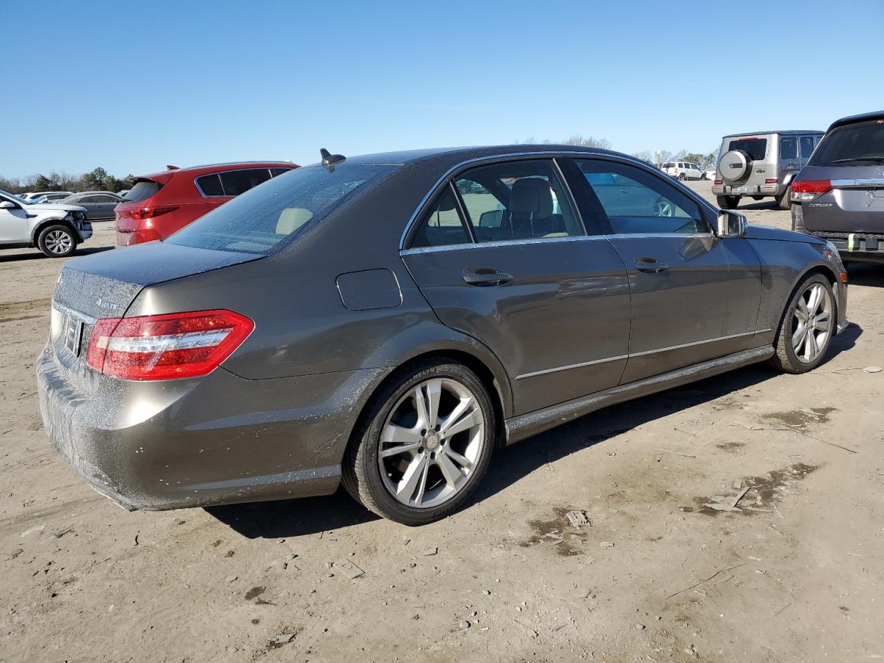 2013 Mercedes-Benz E-klasse VIN WDDHF8JB2DA746357 Copart auction photo, undercarriage damage thumbnail 3