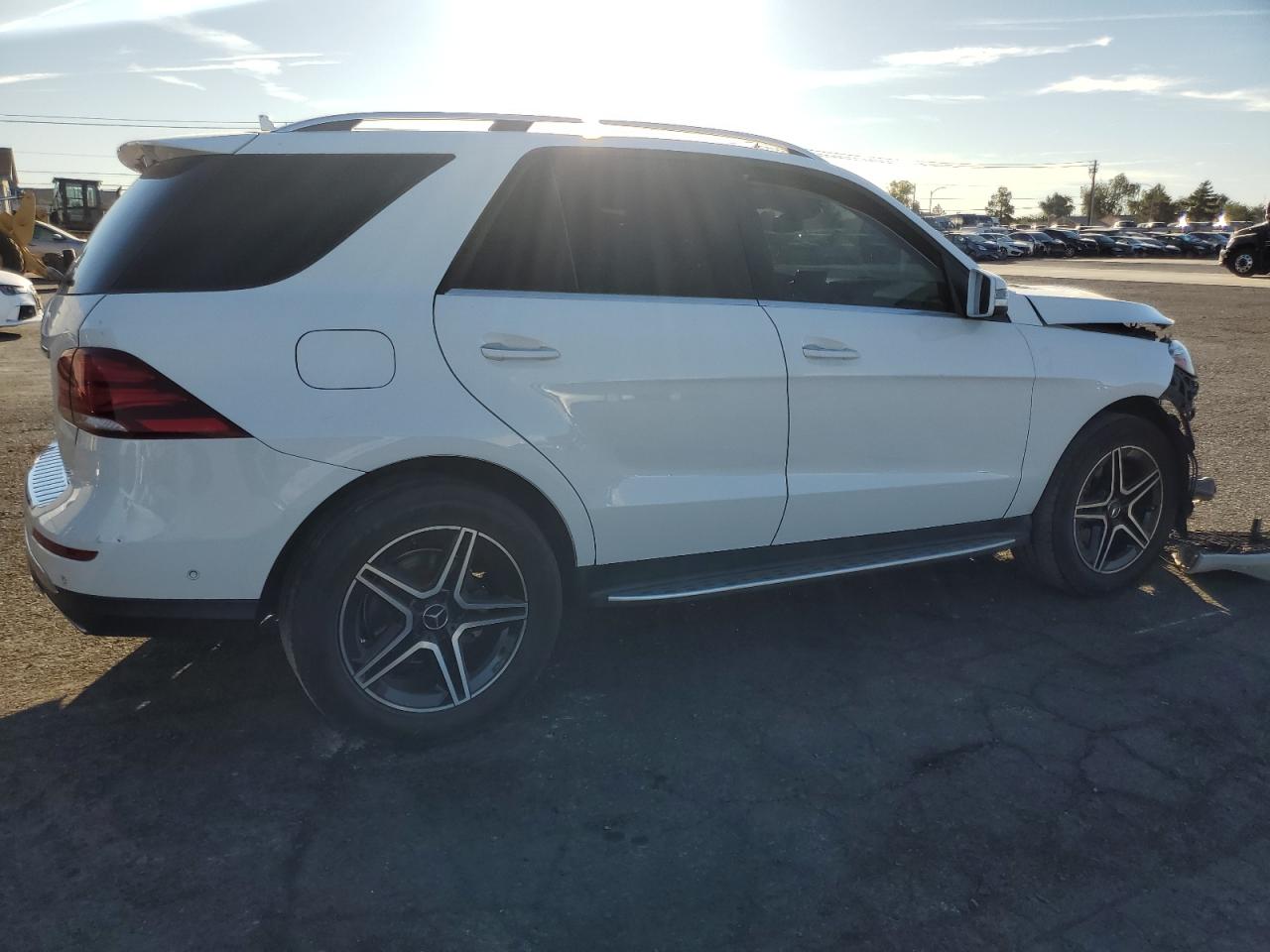 2016 Mercedes-Benz GLE VIN 4JGDA5JB4GA690606 Copart auction photo, front end damage thumbnail 3