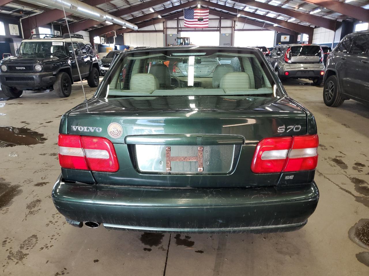 2000 Volvo S70 VIN YV1LS61J0Y2668599 Copart auction photo, side / rear end damage thumbnail 6