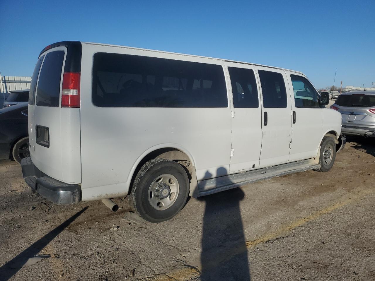 2016 Chevrolet Express VIN 1GAZGPFG8G1284300 Copart auction photo, undercarriage / front end damage thumbnail 3