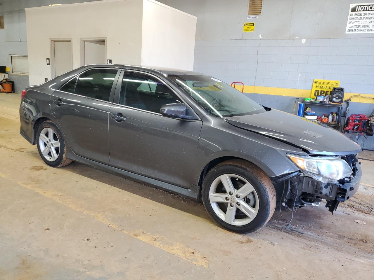 2013 Toyota Camry VIN 4T1BF1FK6DU700279 Copart auction photo, front end / side damage thumbnail 4