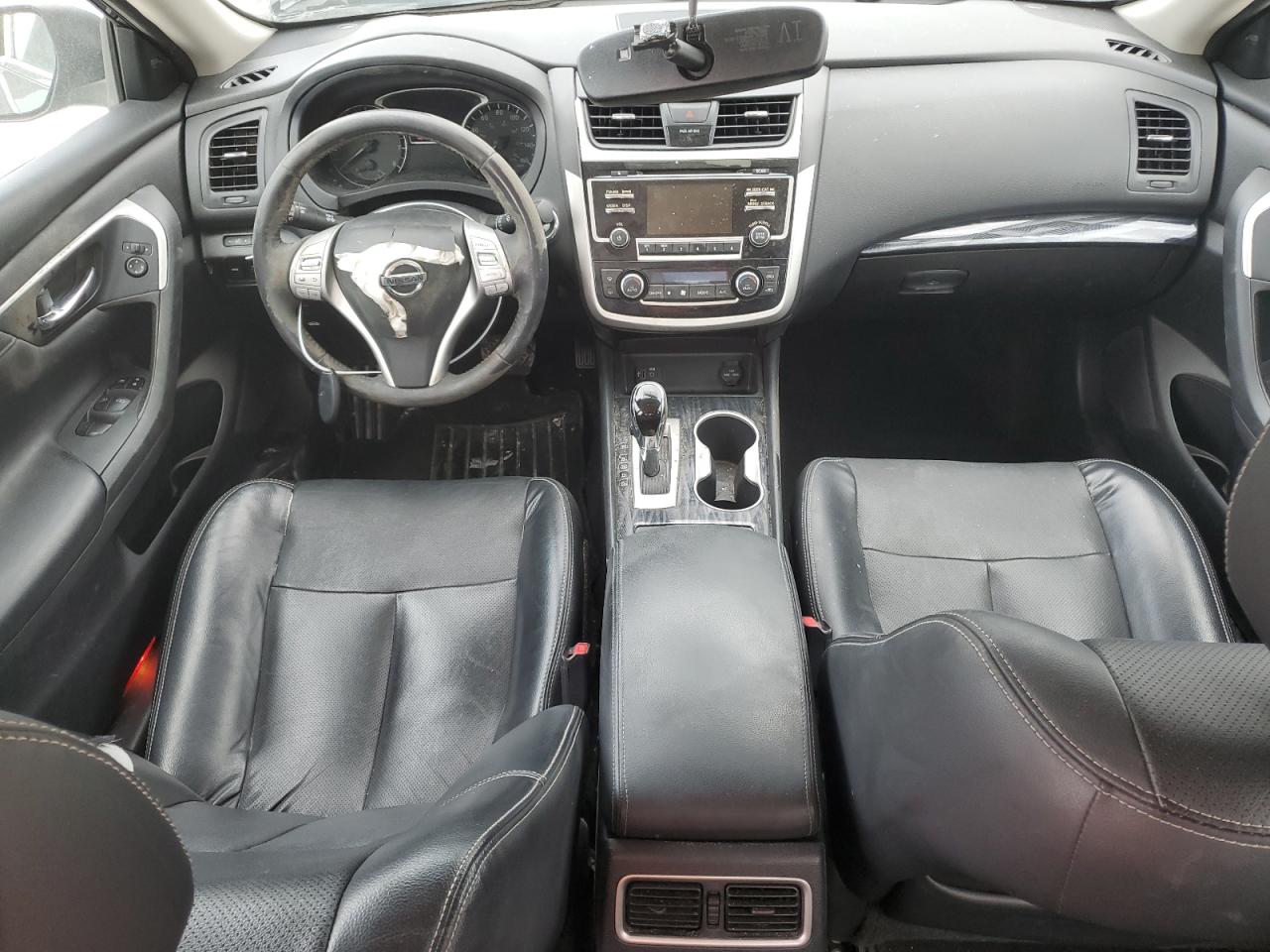 2018 Nissan Altima VIN 1N4AL3AP3JC129719 Copart auction photo, front end / minor dent/scratches damage thumbnail 8