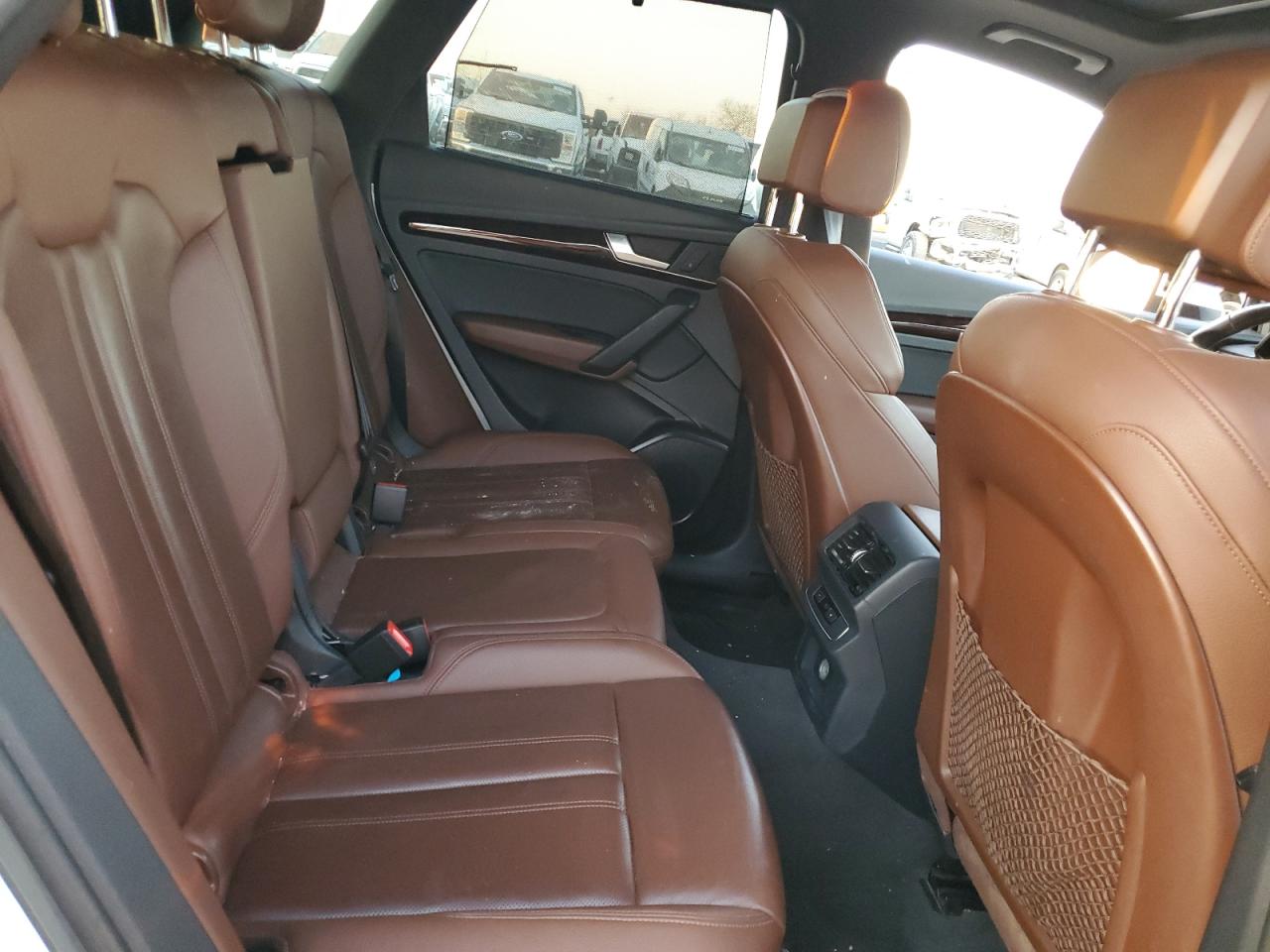2018 Audi Q5 VIN WA1BNAFY2J2223640 Copart auction photo, side / minor dent/scratches damage thumbnail 11