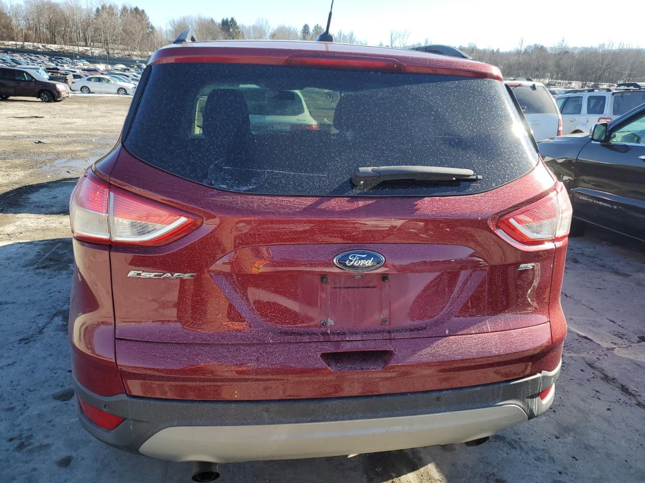 2015 Ford Escape VIN 1FMCU9GX4FUA55881 Copart auction photo, normal wear / minor dent/scratches damage thumbnail 6