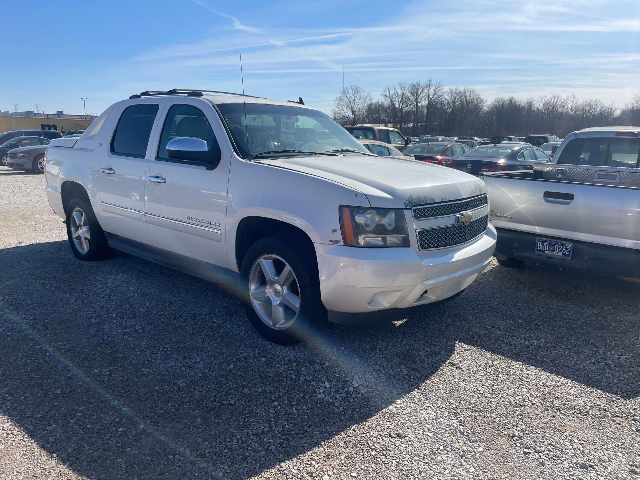 2011 Chevrolet Avalanche VIN 3GNTKGE3XBG402875