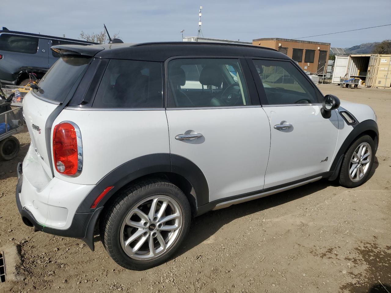 2016 MINI Cooper VIN WMWZC5C52GWU00052 Copart auction photo, rear end damage thumbnail 3
