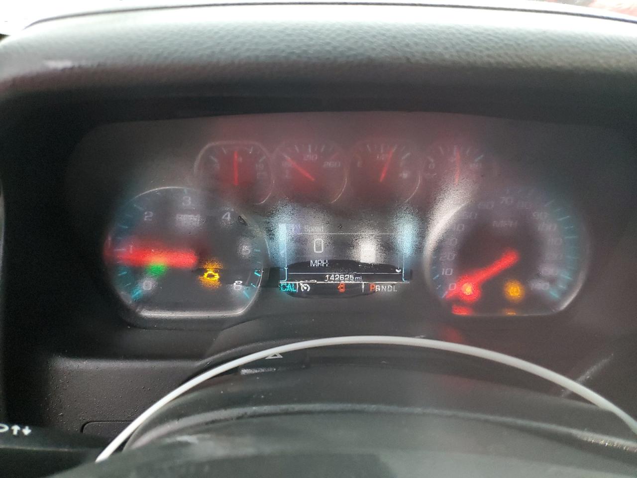 2018 Chevrolet Suburban VIN 1GNSKHKCXJR182240 Copart auction photo, front end / rear end damage thumbnail 9