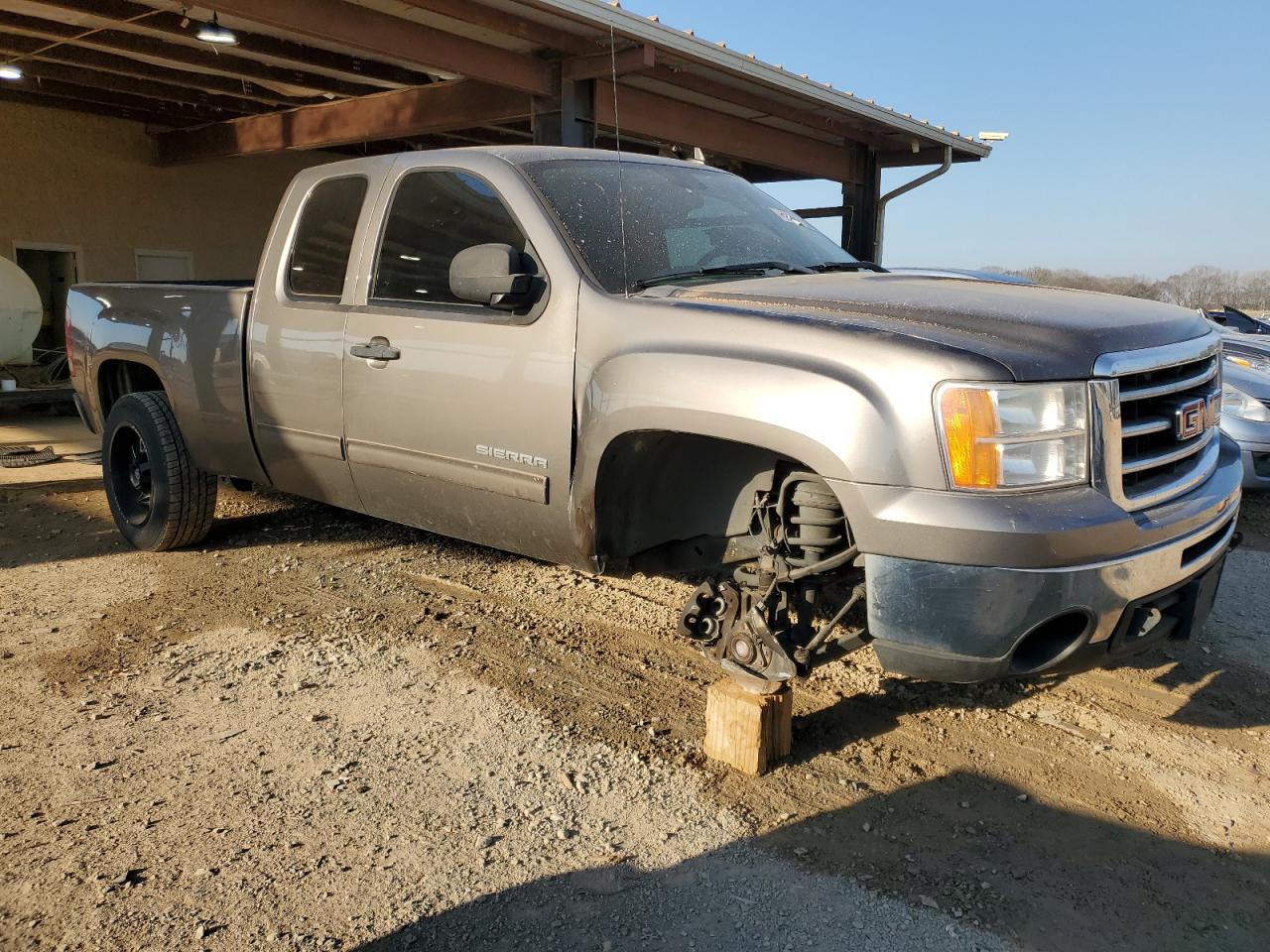 2012 GMC Sierra VIN 1GTR1UEA7CZ234200 Copart auction photo, front end / side damage thumbnail 4