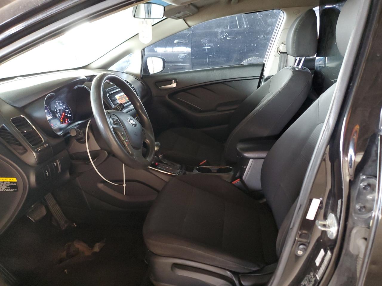 2017 KIA Forte VIN 3KPFK4A74HE072992 Copart auction photo, rear end / front end damage thumbnail 7