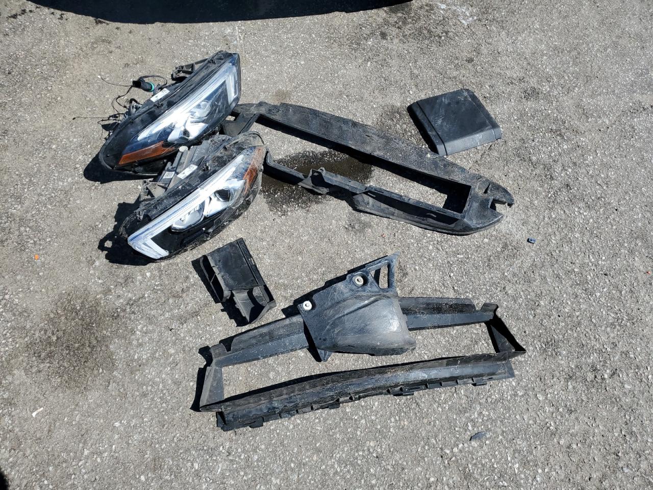 2019 Mercedes-Benz A-klasse VIN WDD3G4EB2KW000470 Copart auction photo, front end damage thumbnail 14