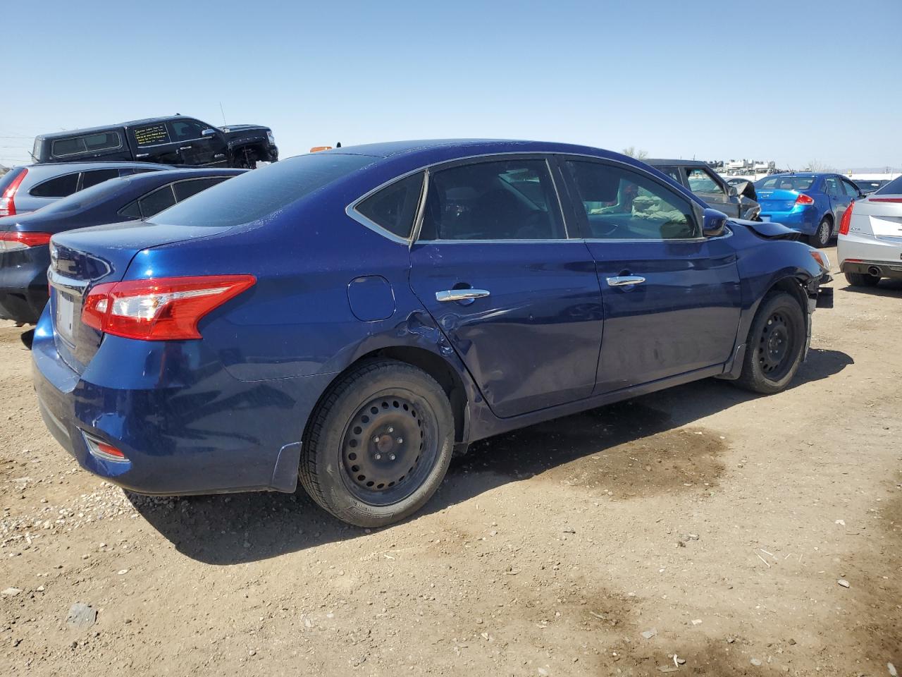 2017 Nissan Sentra VIN 3N1AB7AP9HY355238 Copart auction photo, front end / side damage thumbnail 3
