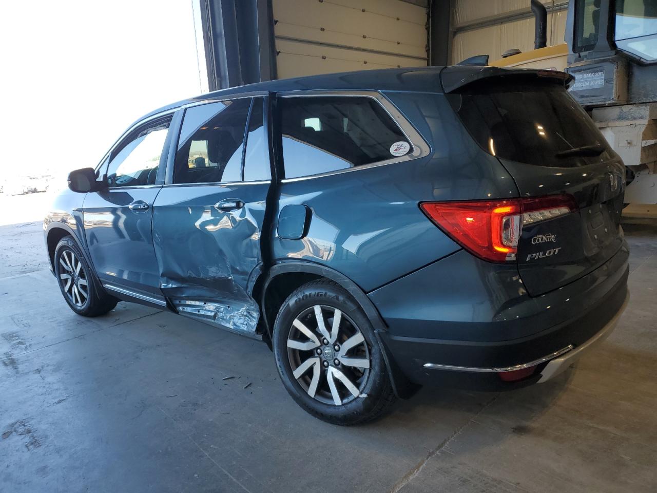 2019 Honda Pilot VIN 5FNYF6H59KB068824 Copart auction photo, side / hail damage thumbnail 2