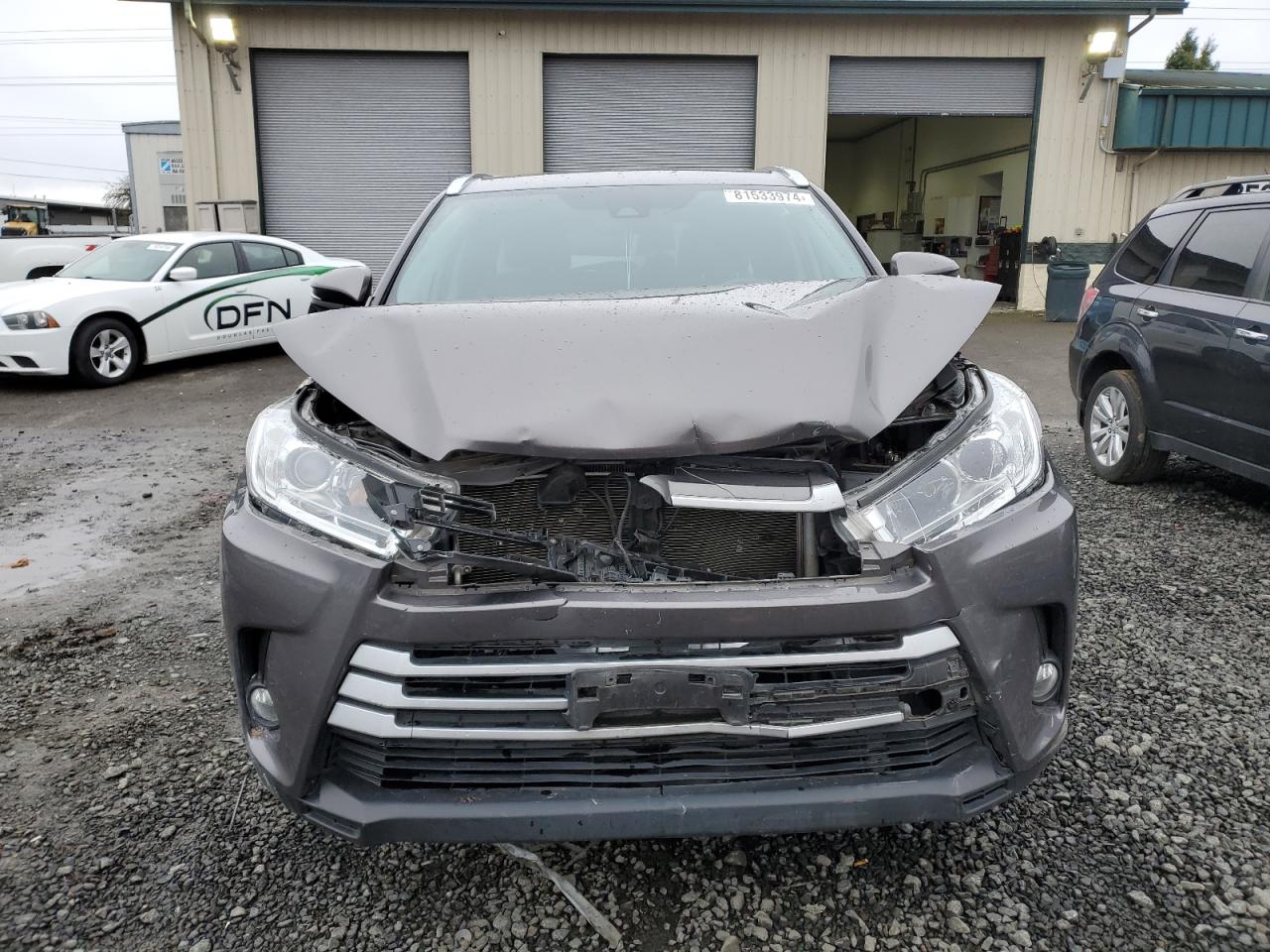 2019 Toyota Highlander VIN 5TDJZRFH7KS991239 Copart auction photo, front end damage thumbnail 5