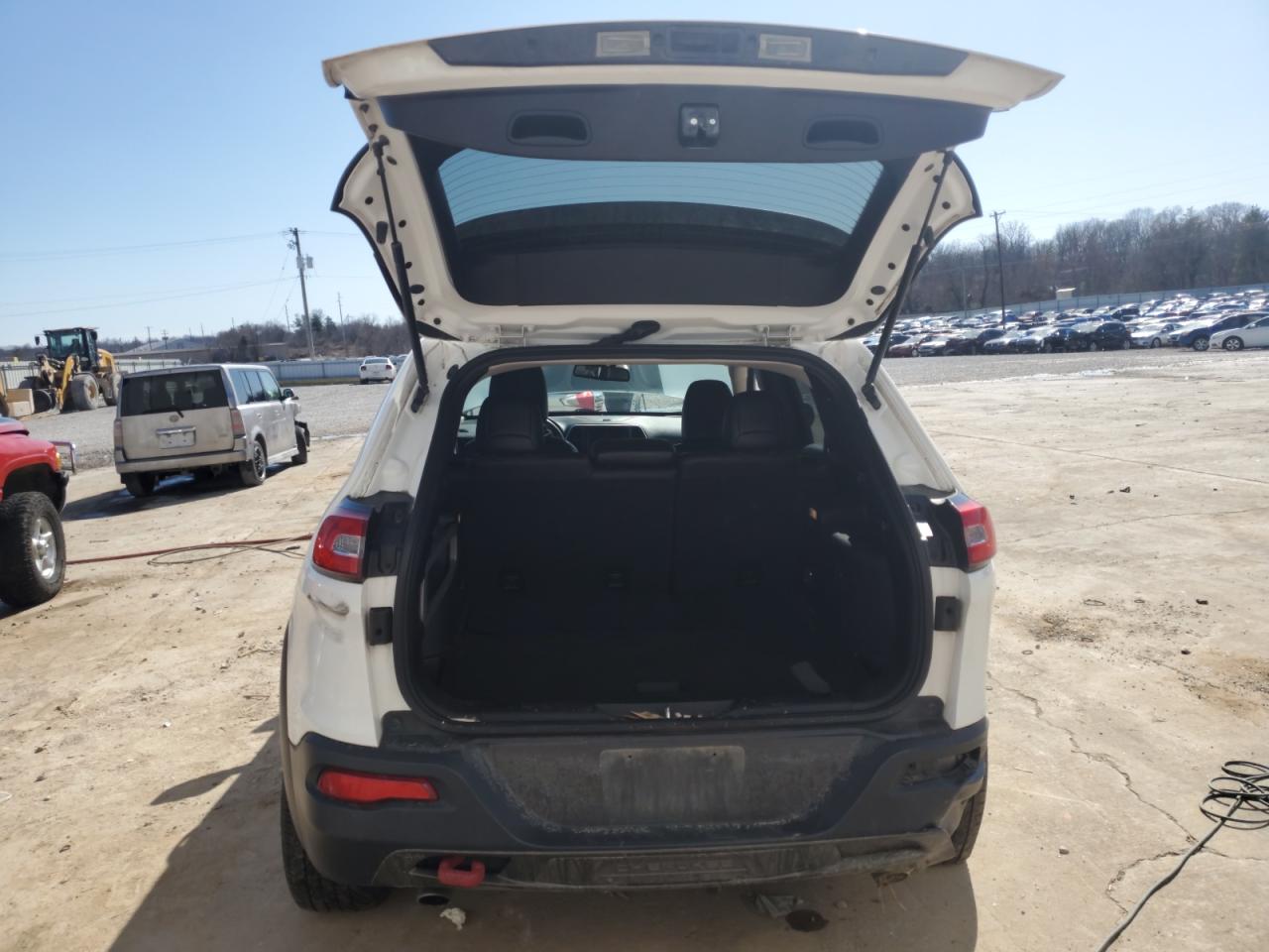 2016 Jeep Cherokee VIN 1C4PJMBS3GW242693 Copart auction photo, rear end damage thumbnail 6