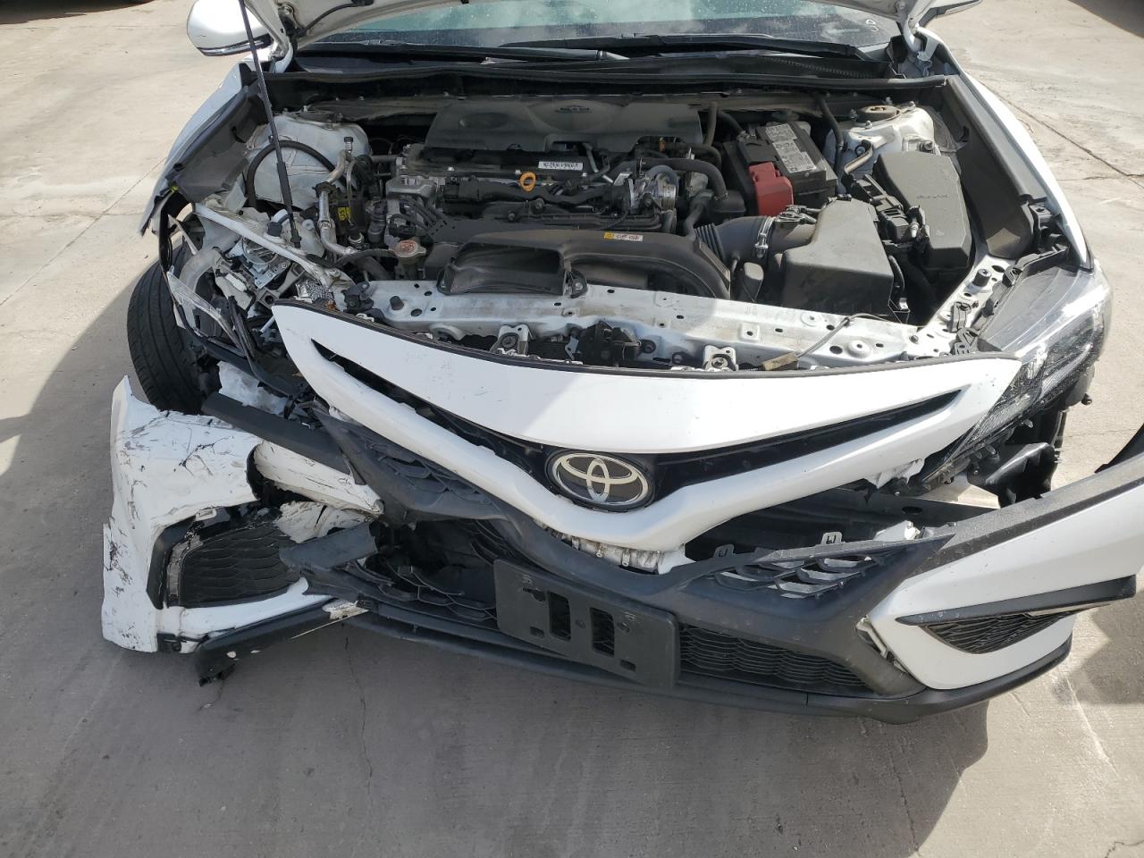 2022 Toyota Camry VIN 4T1G11AK0NU625060 Copart auction photo, front end damage thumbnail 11