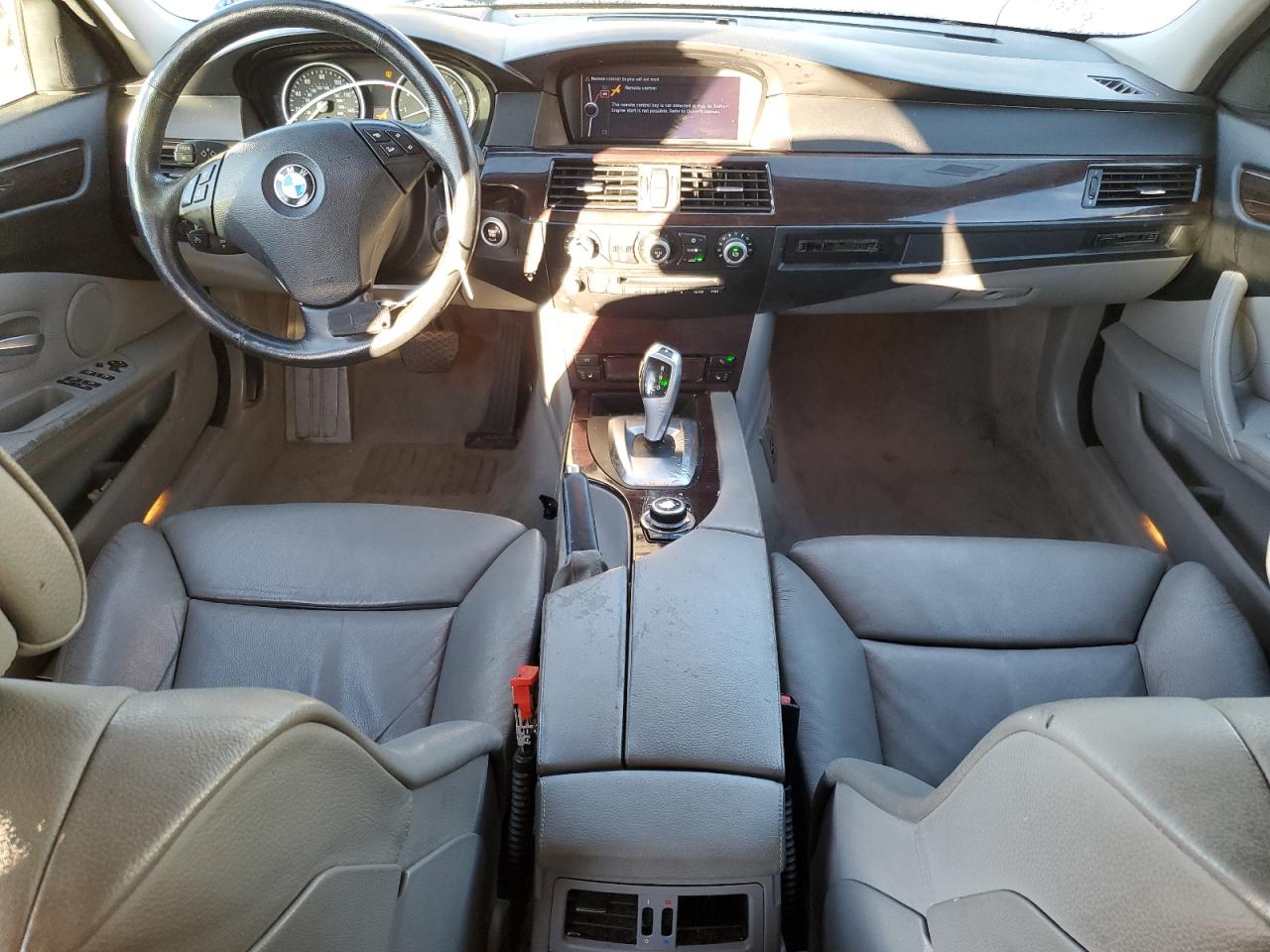 2010 BMW 5er VIN WBANV9C50AC138637 Copart auction photo, side / front end damage thumbnail 8
