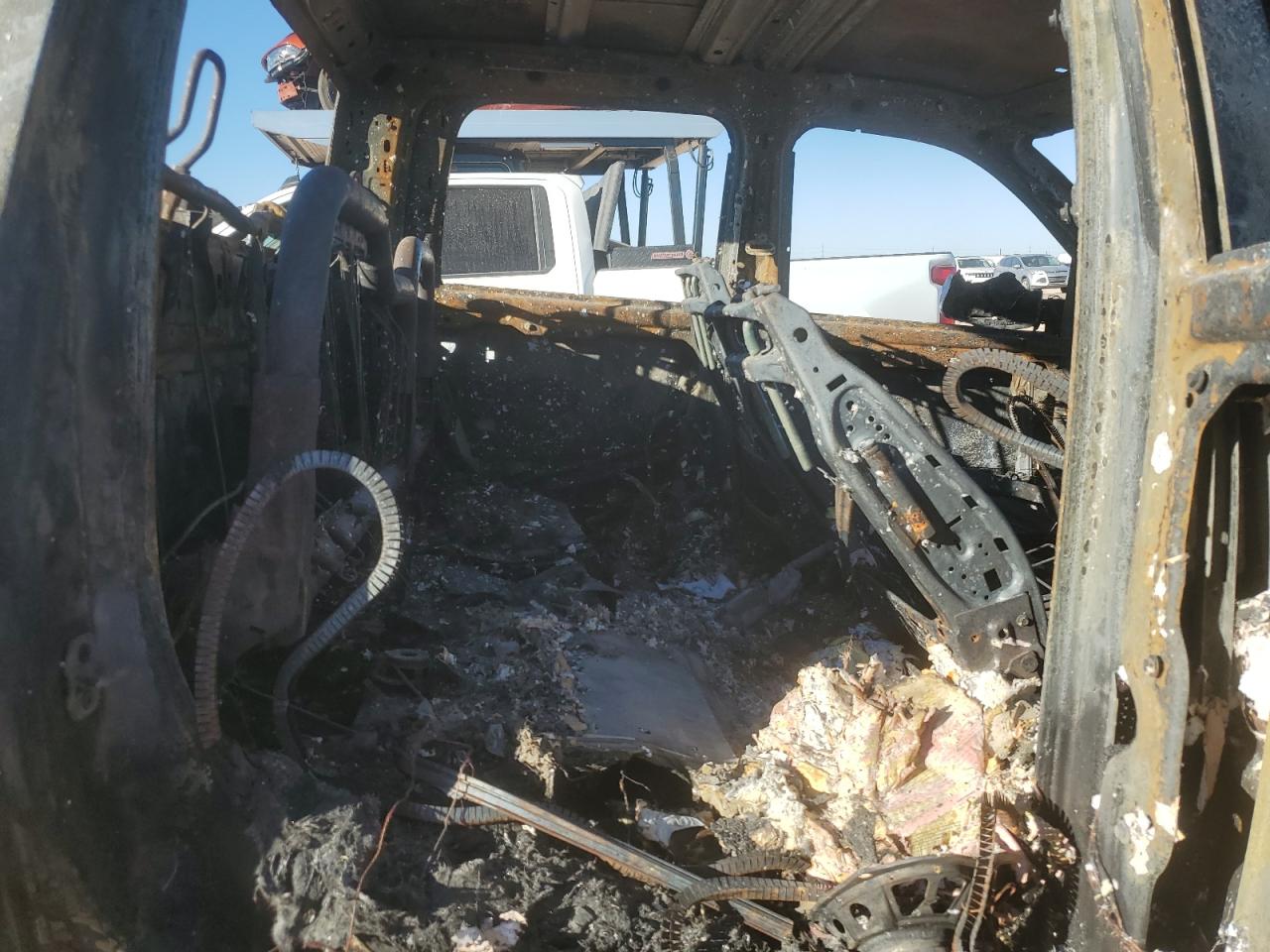 2021 RAM 2500 VIN 3C6UR5FL3MG670740 Copart auction photo, burn damage thumbnail 10
