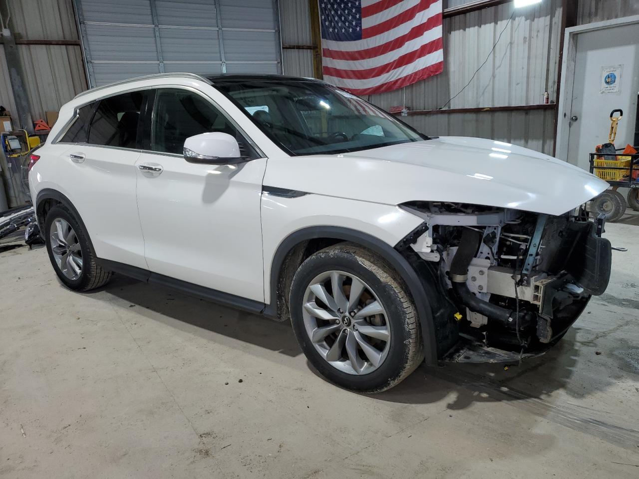 2019 Infiniti QX50 VIN 3PCAJ5M11KF135235 Copart auction photo, front end / side damage thumbnail 4