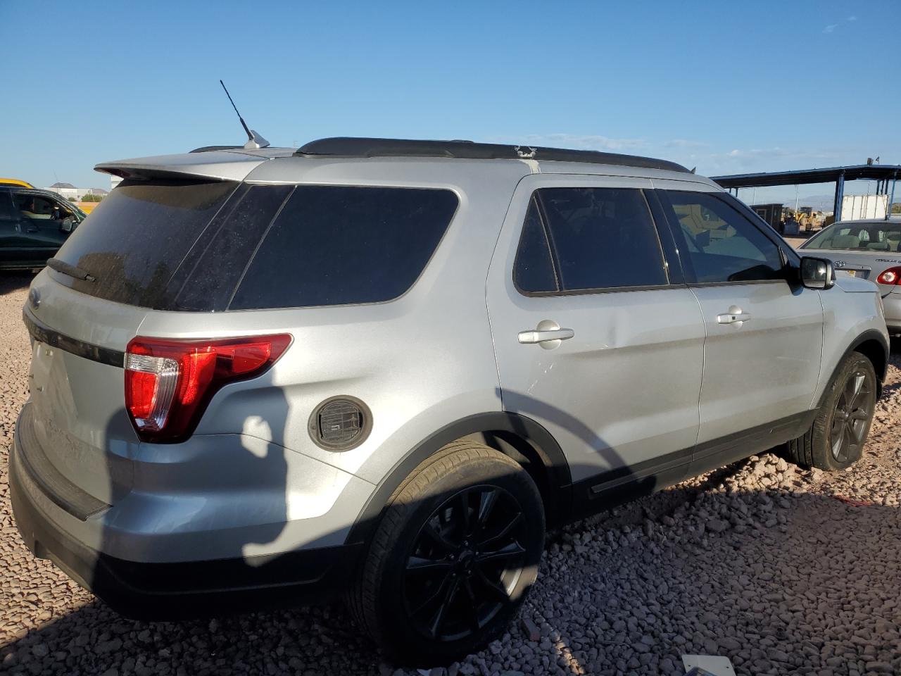 2018 Ford Explorer VIN 1FM5K7D82JGC28451 Copart auction photo, front end damage thumbnail 3