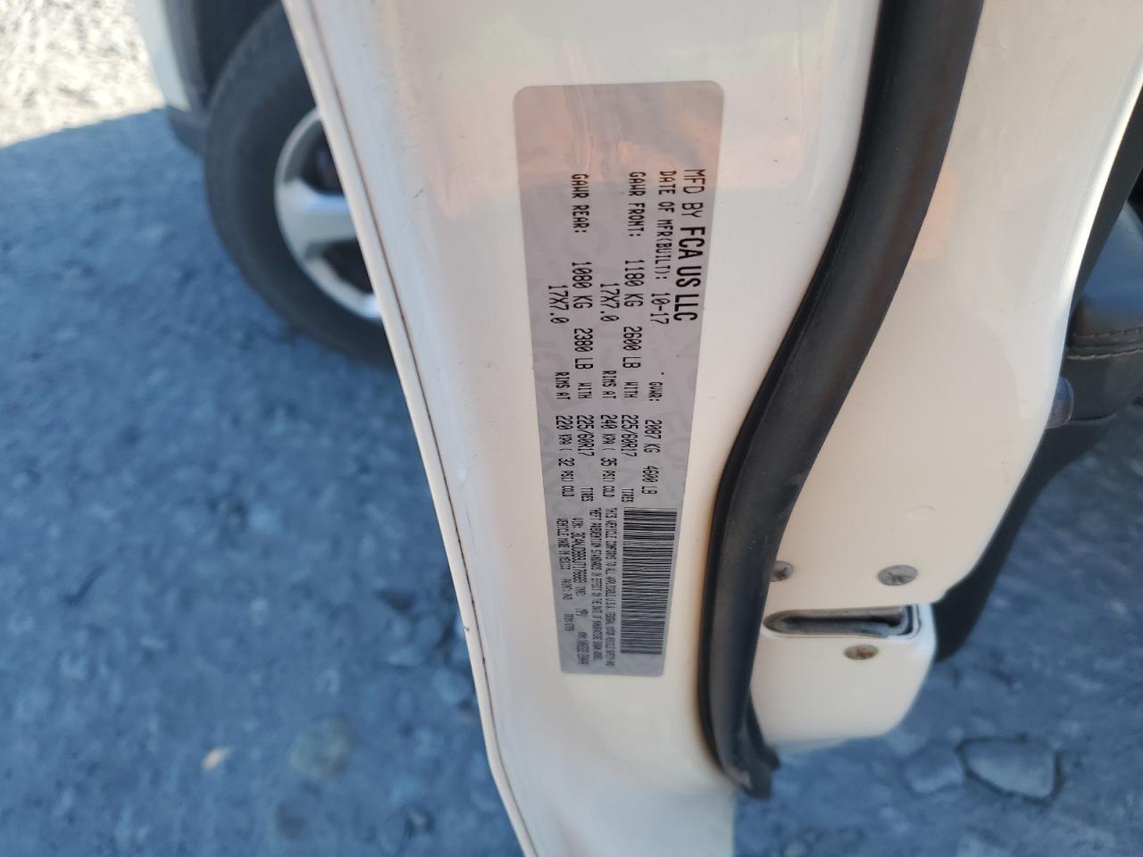 2018 Jeep Compass VIN 3C4NJDBB9JT176669 Copart auction photo, front end / undercarriage damage thumbnail 15