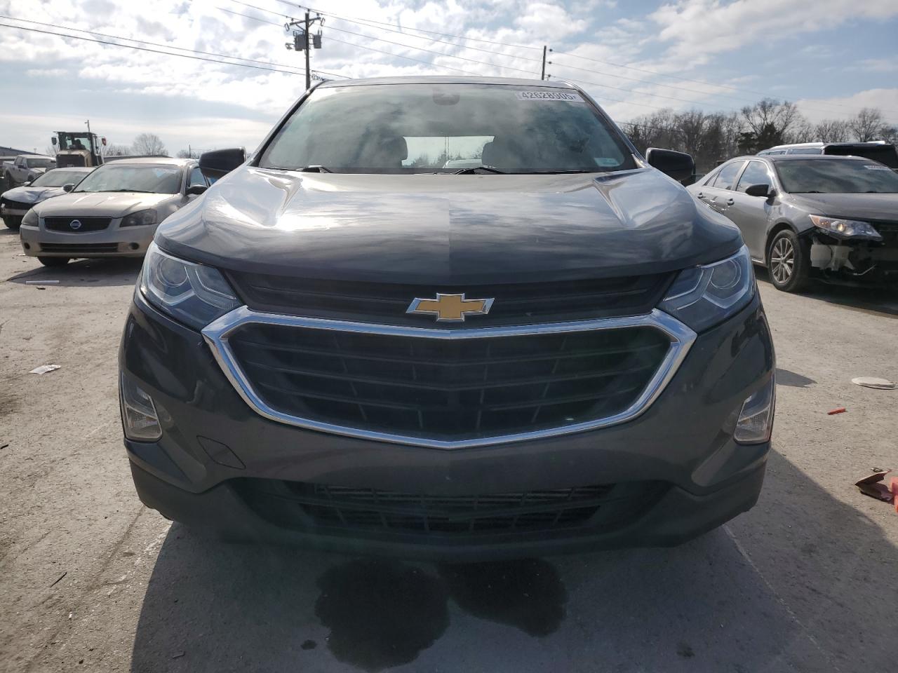 2020 Chevrolet Equinox VIN 2GNAXKEV2L6193920 Copart auction photo, rear end / side damage thumbnail 5