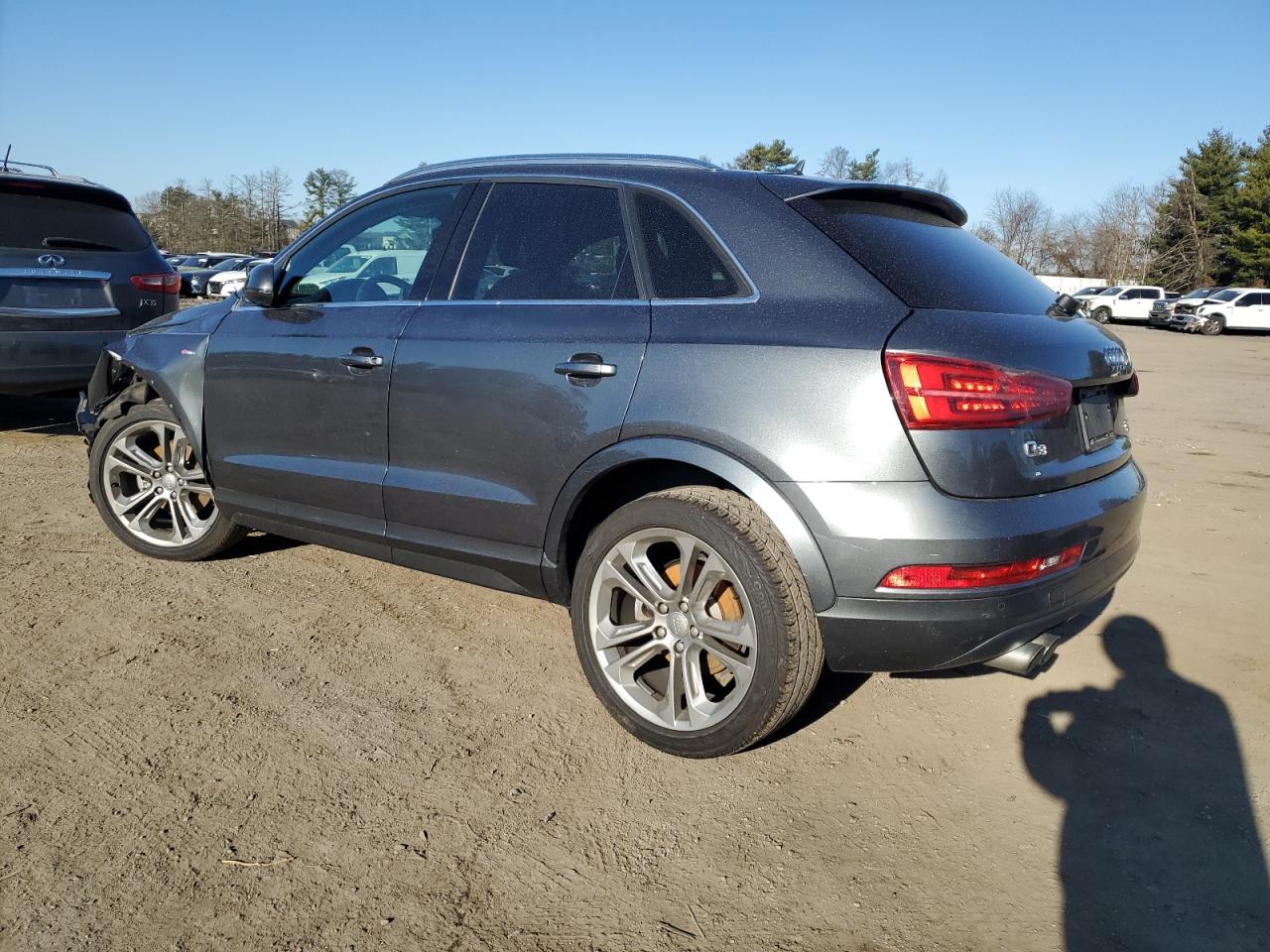 2018 Audi Q3 VIN WA1JCCFS0JR004062 Copart auction photo, front end / minor dent/scratches damage thumbnail 2